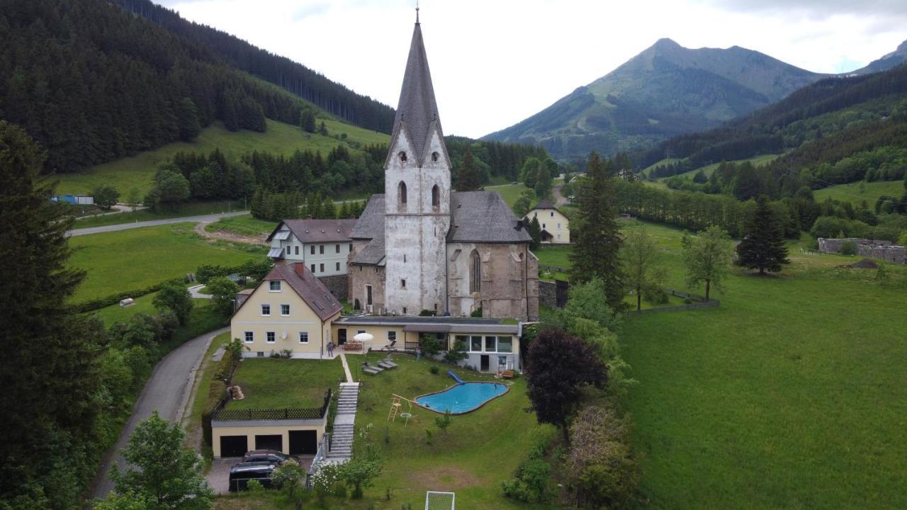 Pool, Pokale, Sauna, Billard, Kirche U. Viel Natur Vordernberg المظهر الخارجي الصورة